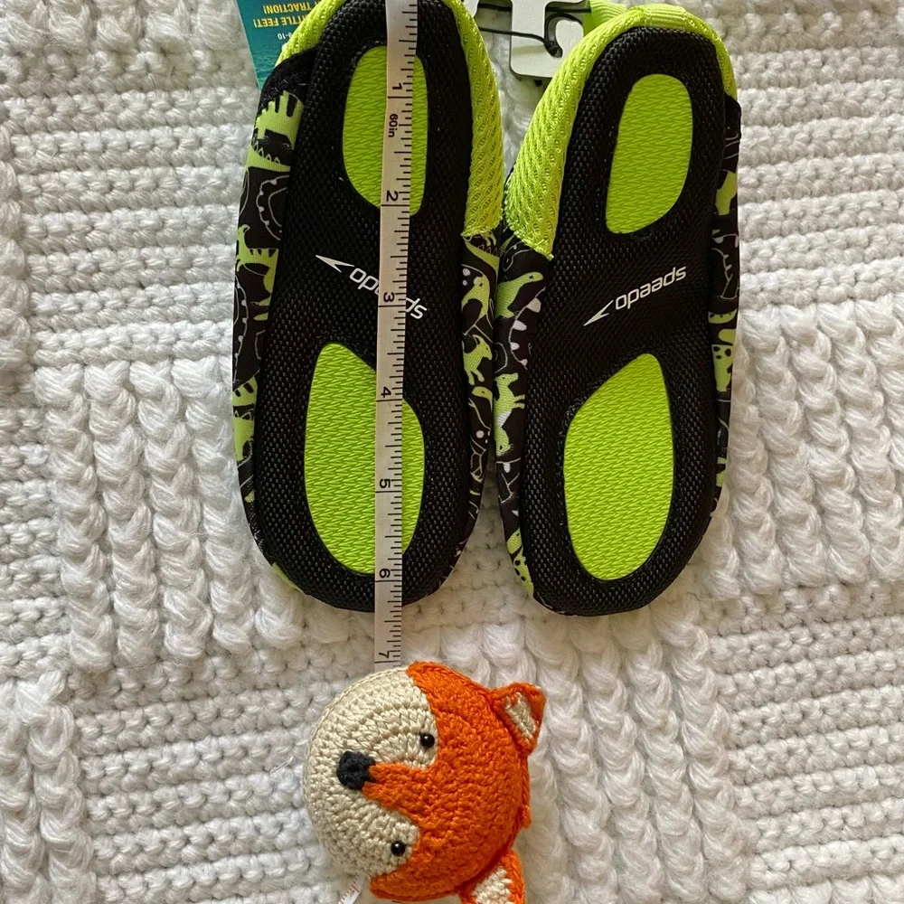 Kids Speedo Water Shoes Large 9-10